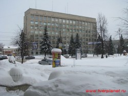 Вид лютеранской церкви и площади Детских садиков со стороны ул. Советской в 2011 году.