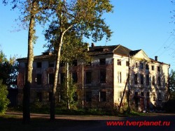 Пожарная площадь. Главный дом городской усадьбы. Фотография 2006 года.
