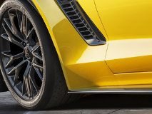 Chevrolet показала первый тизер нового Corvette Z06