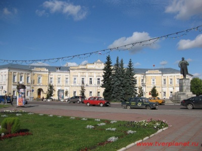 Здание, где установлена памятная доска в честь Салтыкова ( Щедрина )