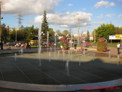 Фонтан на Комсомольской площади г. Твери