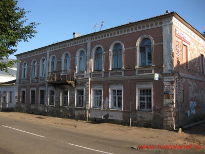   	  Городская усадьба. Набережная Степана Разина, д.19