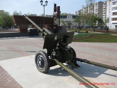 Военная техника на территории мемориала