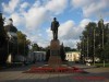 Памятник Калинину в центре Твери