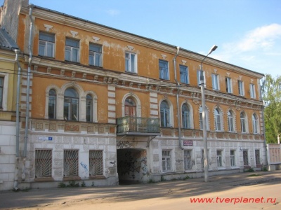 Здание по улице Крылова, д.5